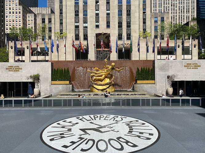 Electric Circuit Charging Station EV Charging Station at 55 W 48th St