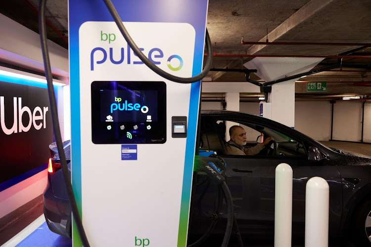 bp pulse Charging Station EV Charging Station at Q-Park