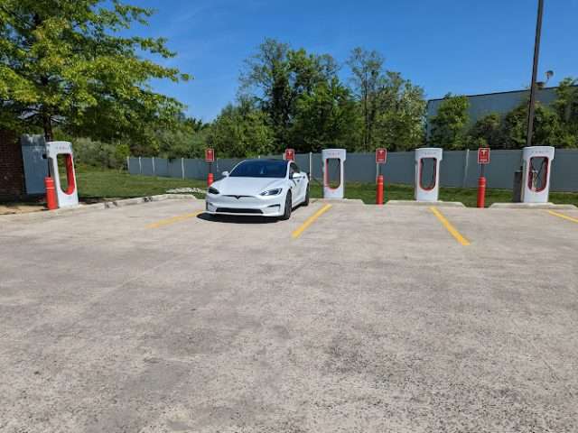 Tesla Supercharger in Winchester Virginia