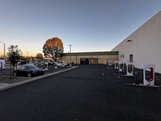 Tesla Supercharger EV Charging Station at 13th St W #43500