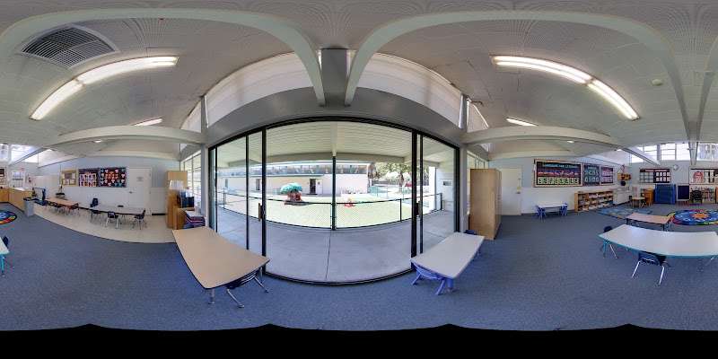 Heights Christian Schools - La Habra Heights Preschool & Infant Center EV Charging Station at 1225 N Hacienda Rd