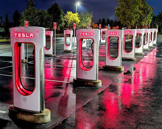 Tesla Supercharger EV Charging Station at 401 Kenilworth Dr
