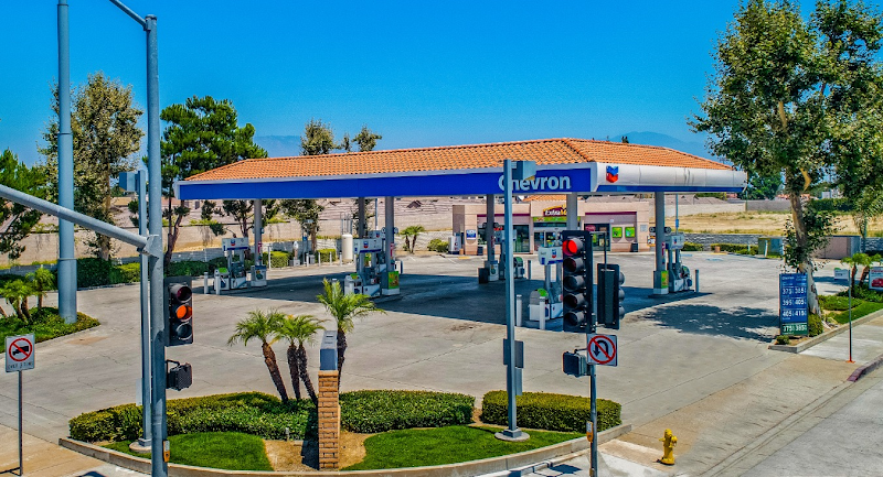 H&S Energy - Extra Mile EV Charging Station at 1105 Santa Anita Ave