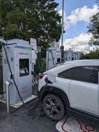 InstaVolt Charging Station EV Charging Station at four pools retail park