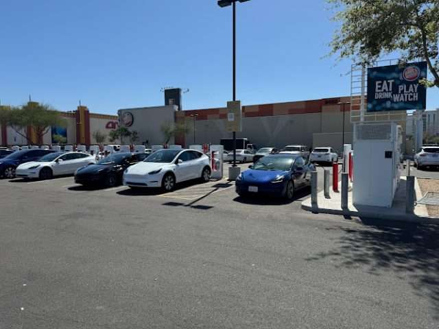 Tesla Supercharger in Glendale Arizona