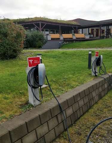 Tesla Destination Charger in Melandsjøen Norway 7250