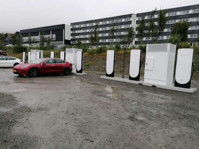 Tesla Supercharger in Beitostølen Norway 2953