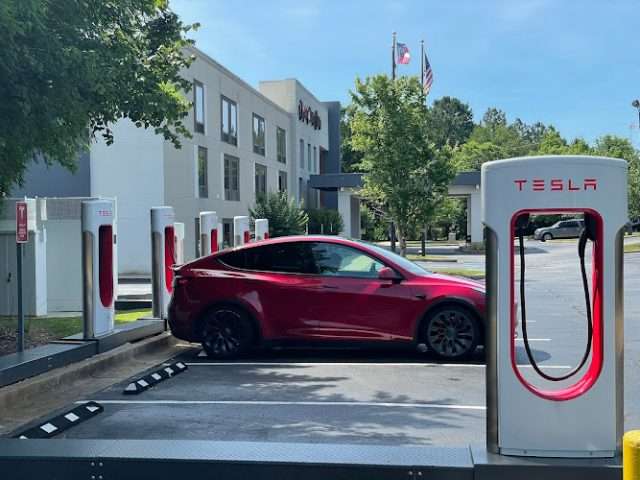 Tesla Supercharger in Madison Georgia