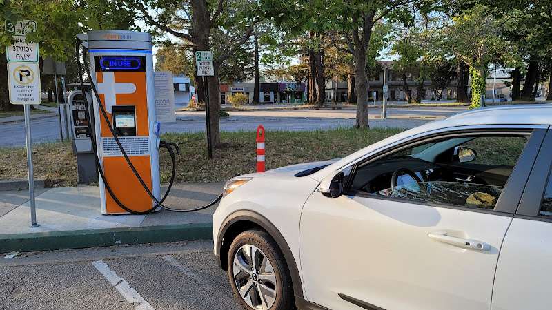 ChargePoint Charging Station EV Charging Station at 701 Ocean St