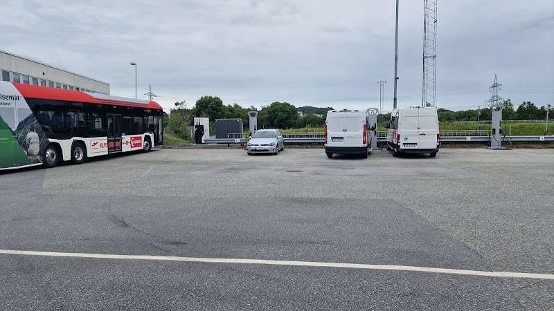 Supercharge Charging Station EV Charging Station at Treskeveien 5