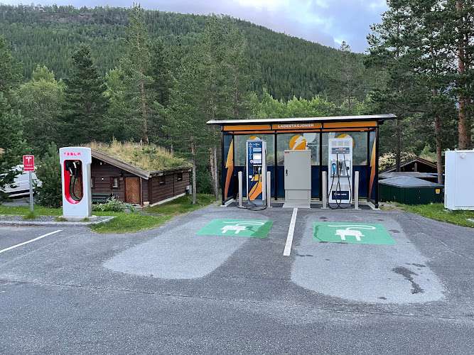 Fortum Hurtigladerstasjon EV Charging Station at Saltdalveien 2033