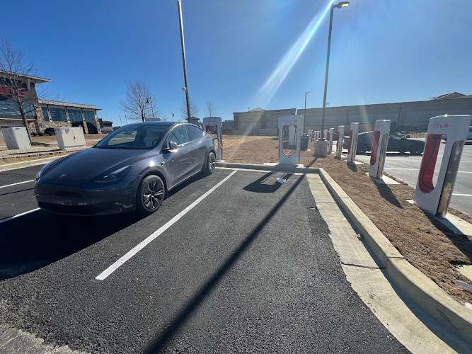 Tesla Supercharger EV Charging Station at Jesse Jewell Pkwy NE #1943