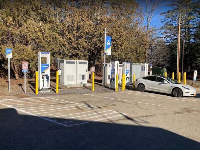 EVolve NY Charging Station EV Charging Station at 1567 US-9