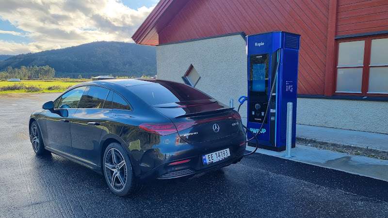 Kople Charging Station EV Charging Station at Røklandsenteret