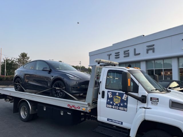 Nissan Charging Station in Norwell Massachusetts