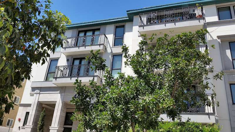 The Cosmopolitan BW EV Charging Station at 441 S Barrington Ave