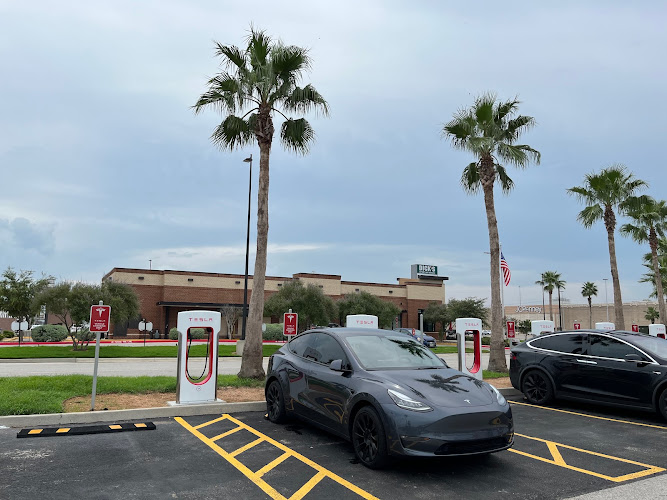 Tesla Supercharger EV Charging Station at S Staples St #4938