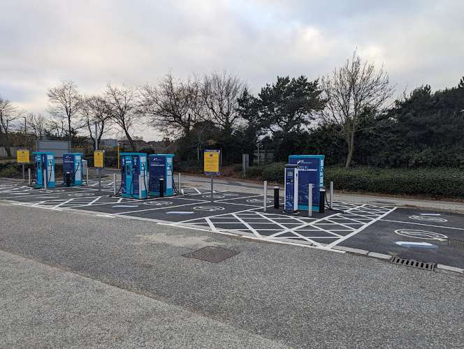 SSE Charging Station EV Charging Station at Redlands