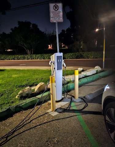 Electric Vehicle Charging Station in Hermosa Beach California