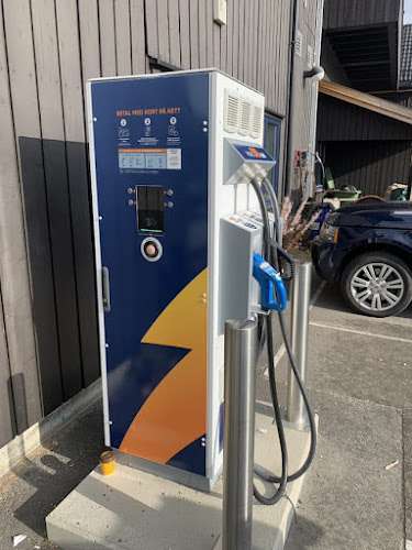 Recharge Charging Station EV Charging Station at Øvrevegen 4