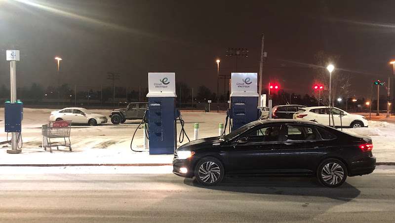 Circuit électrique Charging Station EV Charging Station at 1100 Bd Maloney O