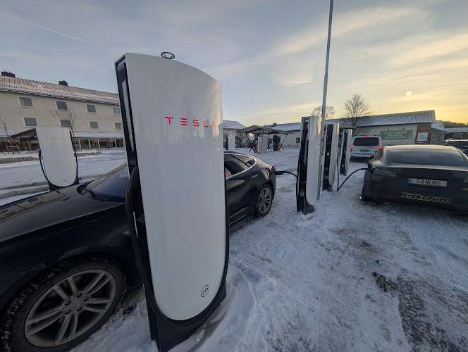 Tesla Supercharger EV Charging Station at Gjennestadtunet 10