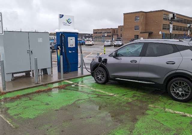 Circuit électrique Charging Station in La Sarre Quebec Canada