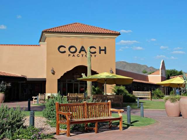 Outlets North Phoenix in Phoenix Arizona