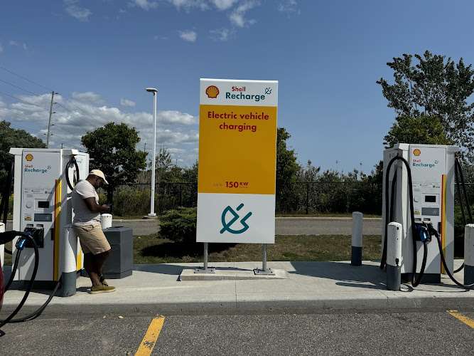 Shell Recharge Charging Station EV Charging Station at 985 Bowmanville Ave