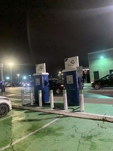 Circuit électrique Charging Station EV Charging Station at 1100 Bd Maloney O