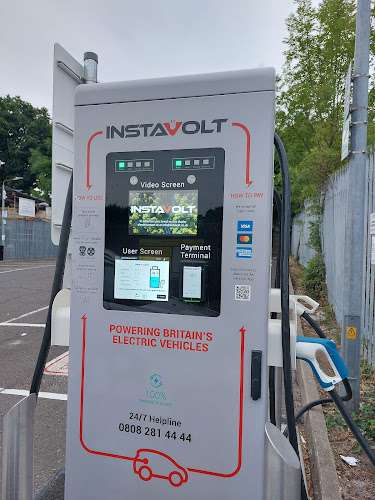 Instavolt Charging Station EV Charging Station at Loughton IG10 3TZ