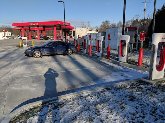 Tesla Supercharger in Hermitage Pennsylvania
