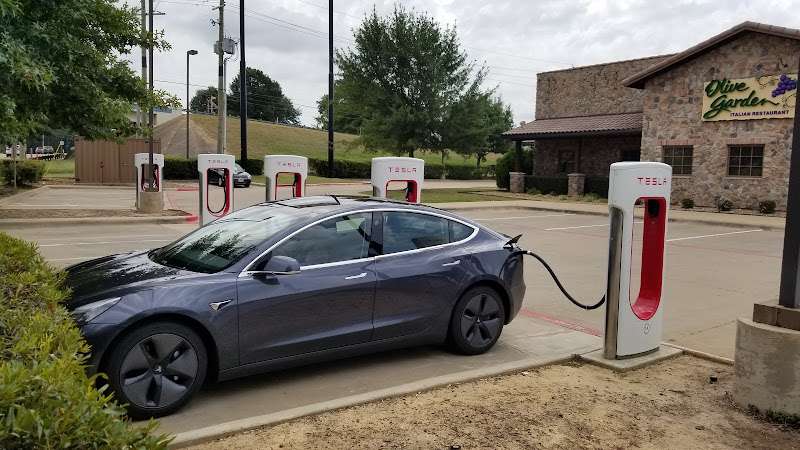 Tesla Supercharger EV Charging Station at 3101 Mall Dr