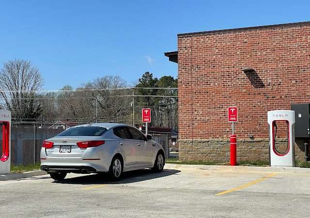 Tesla Supercharger in Madison Heights Virginia