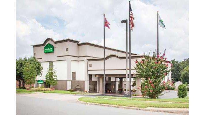 Wingate by Wyndham North Little Rock EV Charging Station at 4801 W Commercial Dr