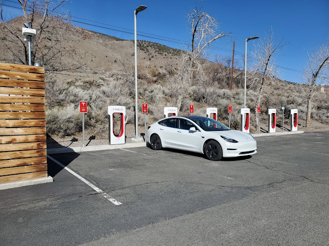 Tesla Supercharger EV Charging Station at 1979 US-395