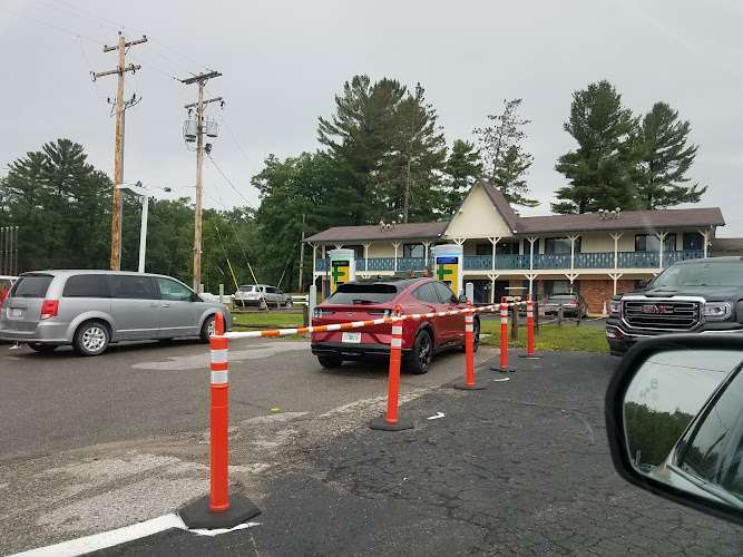 ChargePoint Charging Station EV Charging Station at 6174 M-68