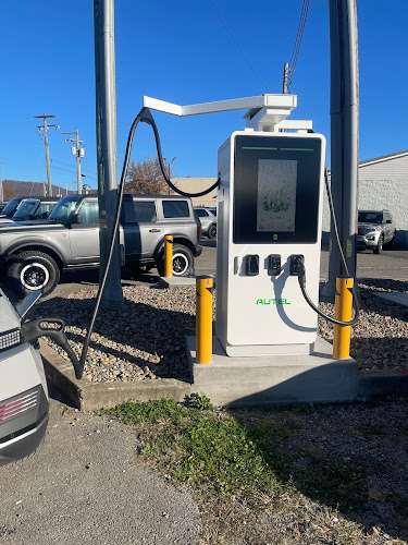 Blink Charging Station EV Charging Station at 696 Beverly Pike