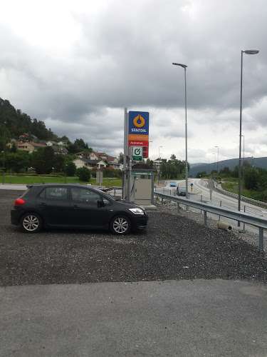 Mer Charging Station EV Charging Station at 121