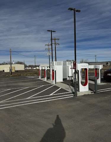 Tesla Supercharger in McDermitt Nevada