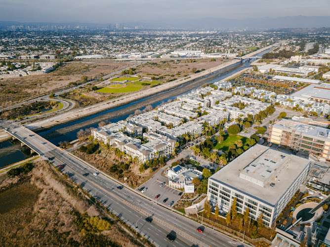 Fountain Park Apartments EV Charging Station at 13141 Fountain Park Dr