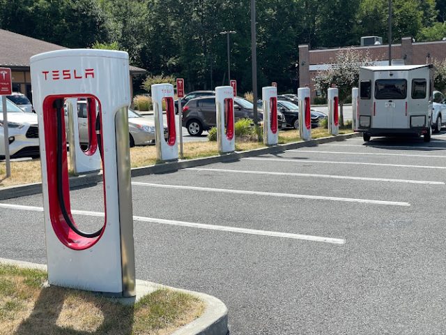 Tesla Supercharger in Waterbury Connecticut