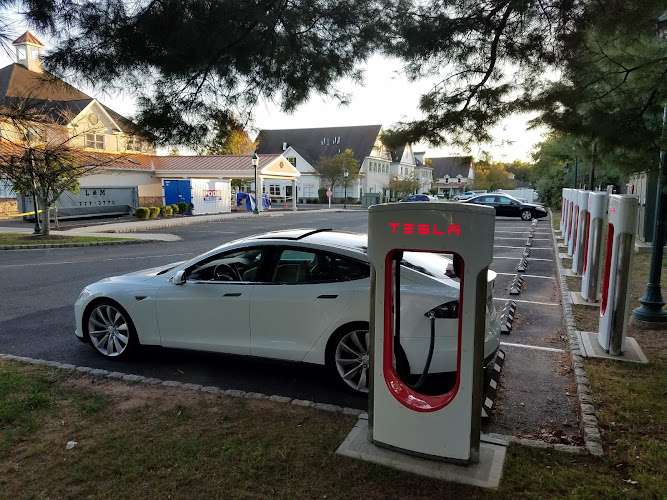 Tesla Supercharger EV Charging Station at 415 King George Rd