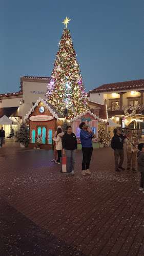 Tesla Supercharger EV Charging Station at 101 W Avenida Vista Hermosa