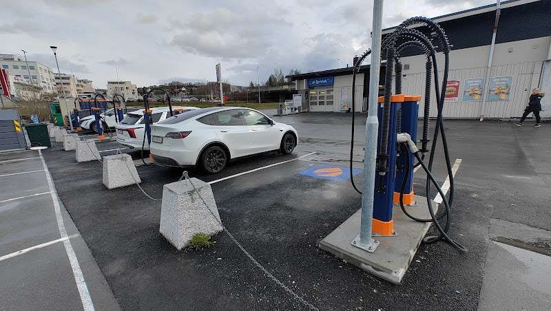 Recharge Charging Station EV Charging Station at Brøsetvegen 188