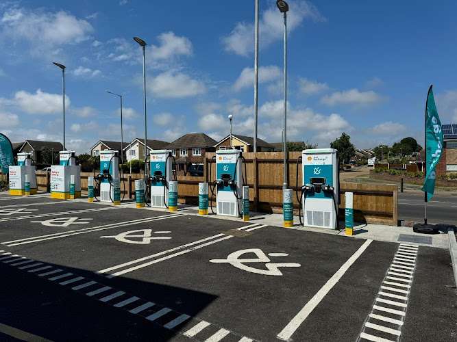 Shell Recharge Charging Station EV Charging Station at Canterbury Rd E
