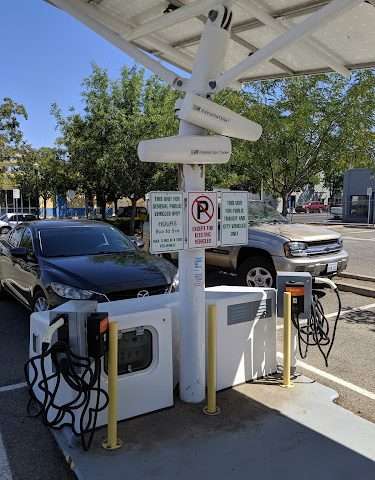Electric Vehicle Charging Station in Coalinga California