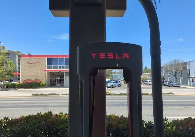 Tesla Supercharger in Santa Maria California