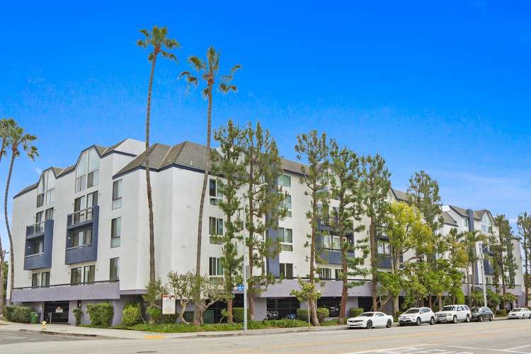 Park Overland Apartments EV Charging Station at 2600 Overland Ave