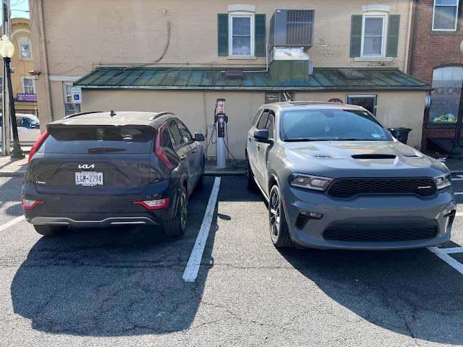 ChargePoint Charging Station EV Charging Station at 128 W Main St